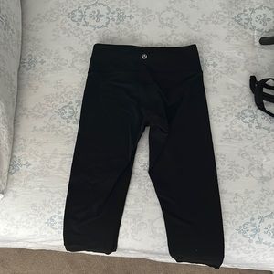 Lululemon cropped leggings